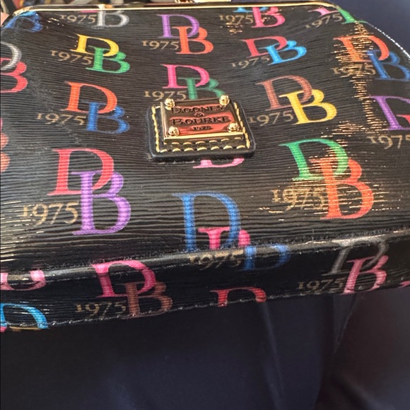 NWOT DOONEY & BOURKE MULTI COLOR LOGO KISS LOCK COIN PURSE LARGE - Picture 3 of 8